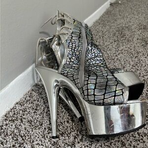 Pleasure shoes size 8